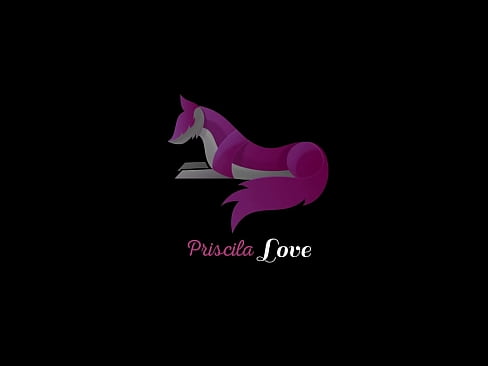 ❤️ Mes parents m'ont laissée seule avec ma sœur et j'ai versé du lait sur ses seins. Porno at us