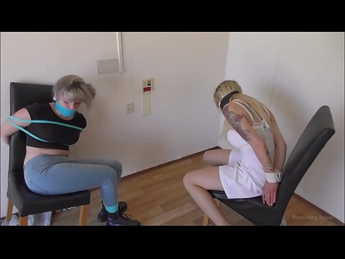 ❤️ Dépendante / attachée et bâillonnée / demoiselle en détresse Porno at us